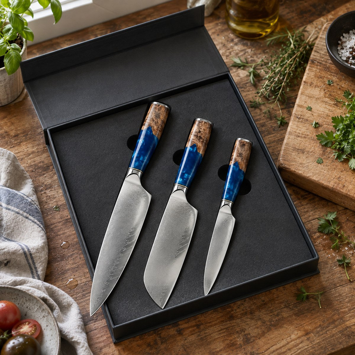 Coffret 3 couteaux Damas Résine - coffret3 resine sapphire blue 2 situation