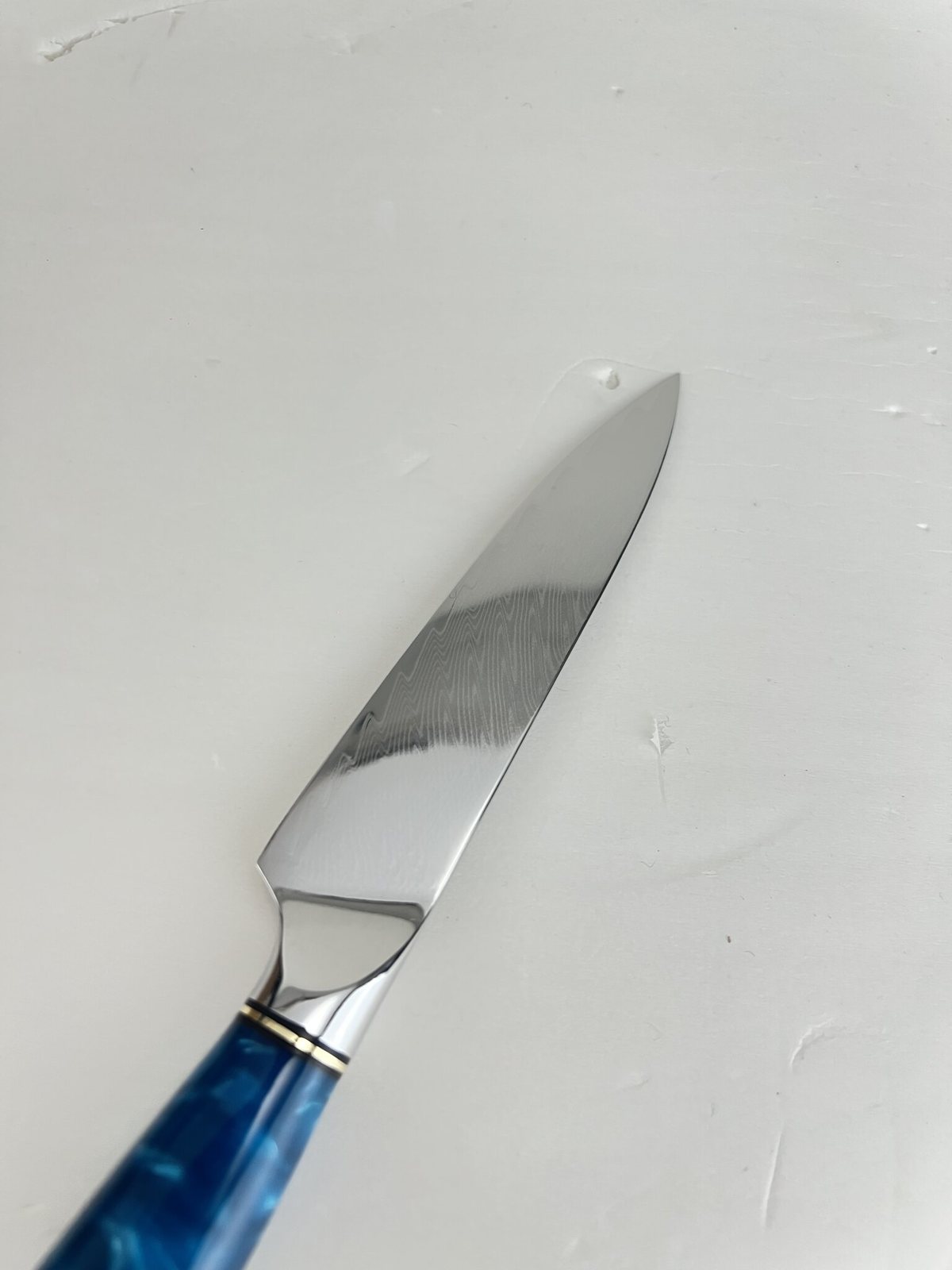 Couteau de chef 20 cm – Damas Résine – Sapphire Blue