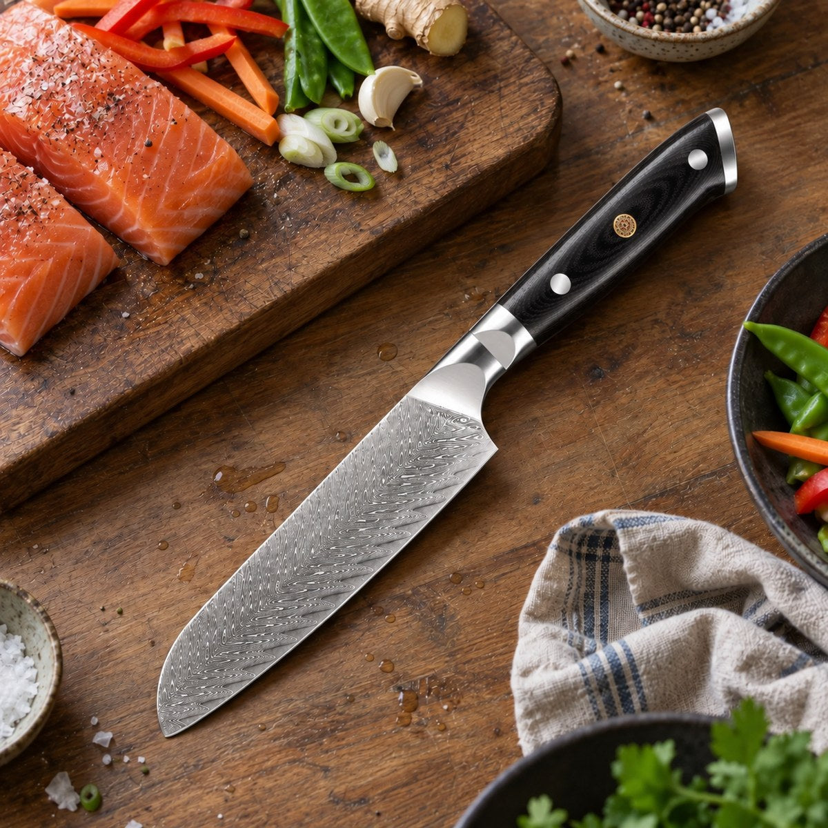 Couteau santoku 18 cm – Damas Classique - santoku damas classique essential black 2 situation